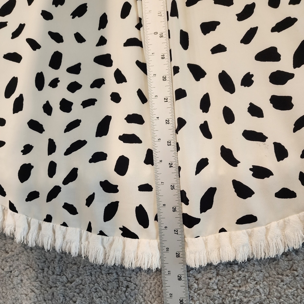 Umgee Top Size Small White Linen Blend Front Polyester Polka Dots On Back Fringe - Picture 7 of 7